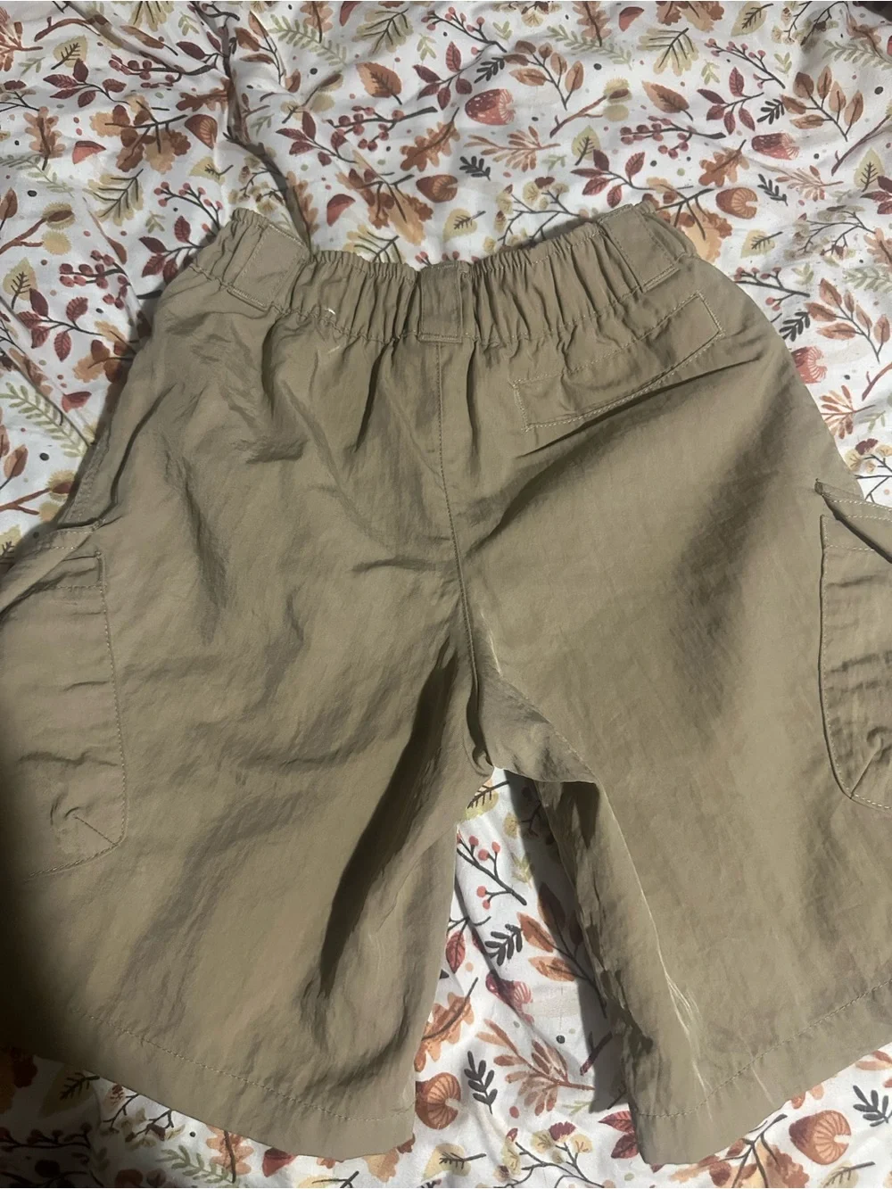 Nike Khaki Cargo Shorts with Silver Swoosh